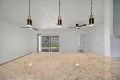 7454 Locust Street NE, Saint Petersburg, FL 33702 - Photo 19