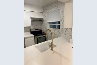 6826 Stones Throw Circle N #11108, Saint Petersburg, FL 33710 - Photo 5
