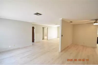 12217 104th Lane, Largo, FL 33773 - Photo 9