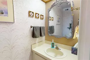 12485 2nd St E, Treasure Island, FL 33706 - Photo 11