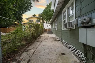 1305 E 17th Ave, Tampa, FL 33605 - Photo 59