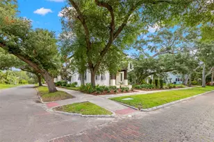 305 12th Ave NE, Saint Petersburg, FL 33701 - Photo 27
