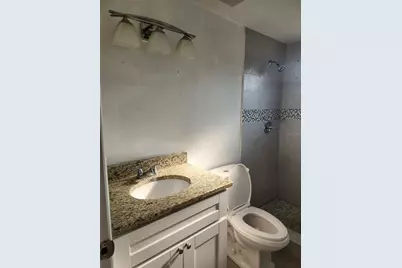 8518 Woodlake Drive, Tampa, FL 33615 - Photo 25