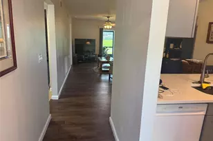 39132 Co Rd 54, Zephyrhills, FL 33542 - Photo 3