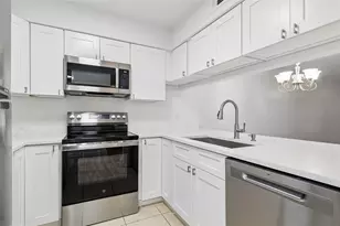 723 83rd Ave N, Saint Petersburg, FL 33702 - Photo 3