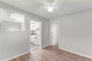 1015 Metto St, Clearwater, FL 33755 - Photo 13