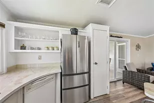 830 Seabrooke Dr, Englewood, FL 34223 - Photo 9