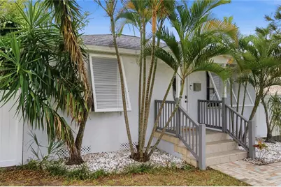 2710 16th Avenue N, Saint Petersburg, FL 33713 - Photo 3
