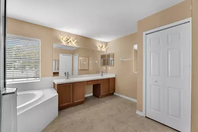 10904 Summerton Drive, Riverview, FL 33579 - Photo 23