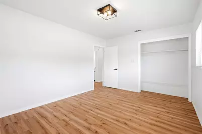 5586 30th Avenue N, Saint Petersburg, FL 33710 - Photo 21