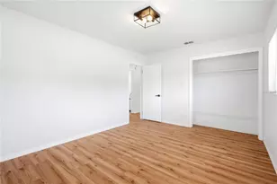 5586 30th Ave N, Saint Petersburg, FL 33710 - Photo 21