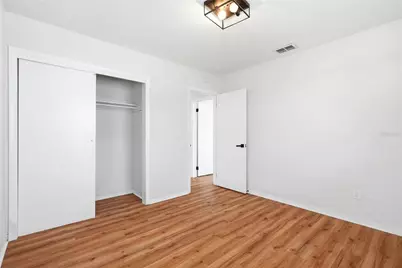 5586 30th Avenue N, Saint Petersburg, FL 33710 - Photo 19