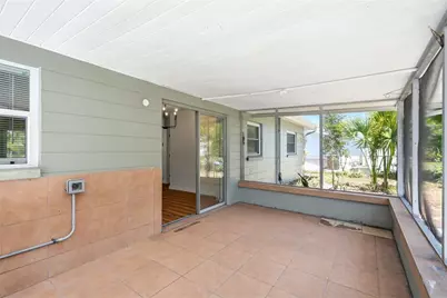 5586 30th Avenue N, Saint Petersburg, FL 33710 - Photo 25