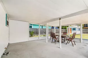 314 Maryland Ave, Crystal Beach, FL 34681 - Photo 5