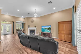 2817 Durant Trails Blvd, Dover, FL 33527 - Photo 11