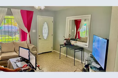 1709 E North Bay Street, Tampa, FL 33610 - Photo 5