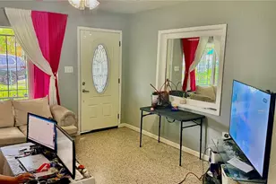 1709 E North Bay St, Tampa, FL 33610 - Photo 5