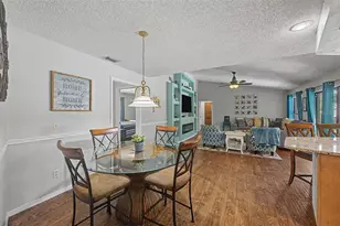 3916 Broomsedge Ln, Valrico, FL 33596 - Photo 15