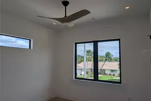 4086 13th Ln NE, Saint Petersburg, FL 33703 - Photo 15