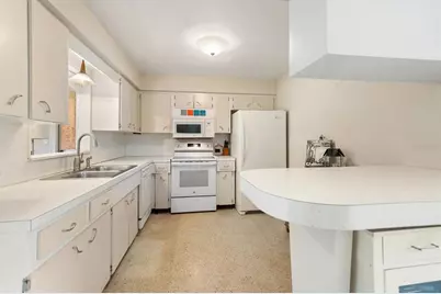 4390 20th Avenue N, Saint Petersburg, FL 33713 - Photo 11