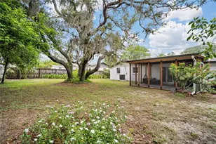 10708 N Ojus Dr, Tampa, FL 33617 - Photo 21