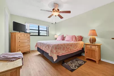 5975 Terrace Park Drive N #311, Saint Petersburg, FL 33709 - Photo 9