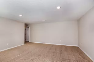 33647 Noble Creek Place, Dade City, FL 33525 - Photo 23