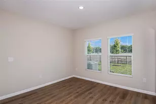33647 Noble Creek Place, Dade City, FL 33525 - Photo 13