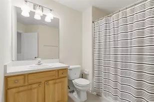 26531 Chimney Spire Ln, Wesley Chapel, FL 33544 - Photo 23