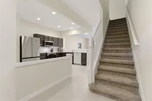 26531 Chimney Spire Ln, Wesley Chapel, FL 33544 - Photo 5