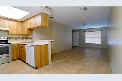 608 Lynchburg Drive, Brandon, FL 33511 - Photo 11