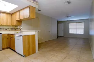 608 Lynchburg Dr, Brandon, FL 33511 - Photo 11