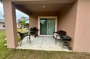 538 Vin Rose Cir SE, Palm Bay, FL 32909 - Photo 5