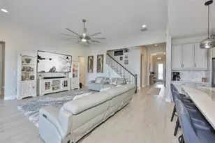 5379 Everlong Dr, Apollo Beach, FL 33572 - Photo 3