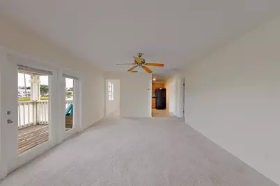 222 Pompano Drive SE #H, Saint Petersburg, FL 33705 - Photo 9
