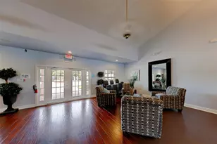 222 Pompano Dr SE, Saint Petersburg, FL 33705 - Photo 35