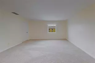 222 Pompano Dr SE, Saint Petersburg, FL 33705 - Photo 17