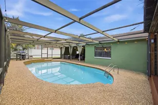 102 Peacock Cir, Safety Harbor, FL 34695 - Photo 29