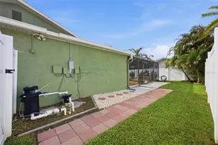 102 Peacock Cir, Safety Harbor, FL 34695 - Photo 35