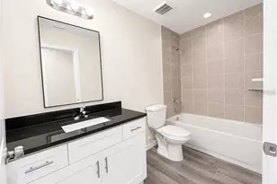 4365 Cambio Gdns Ct, Tampa, FL 33610 - Photo 21