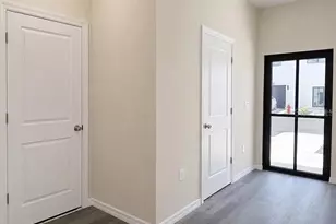 4365 Cambio Gdns Ct, Tampa, FL 33610 - Photo 5
