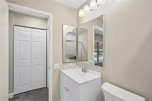 717 Oak Park Pl, Brandon, FL 33511 - Photo 17