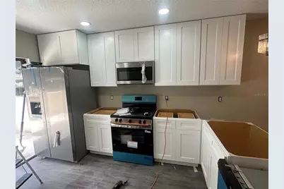 717 Oak Park Place, Brandon, FL 33511 - Photo 3