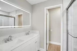 717 Oak Park Pl, Brandon, FL 33511 - Photo 23