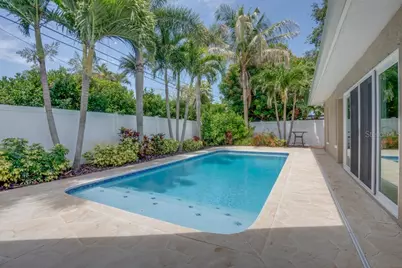 14060 82nd Avenue, Seminole, FL 33776 - Photo 9