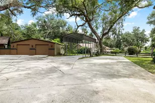 181 N Smokey Mountain Rd, Seffner, FL 33584 - Photo 9