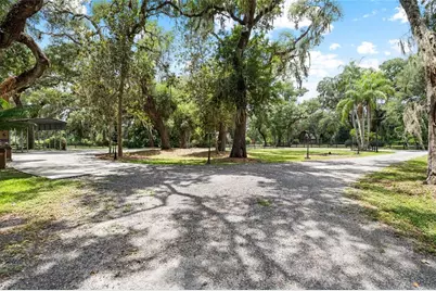 181 N Smokey Mountain Road, Seffner, FL 33584 - Photo 37