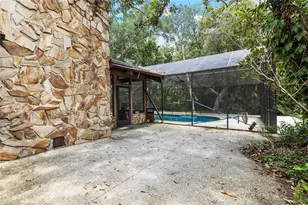 181 N Smokey Mountain Rd, Seffner, FL 33584 - Photo 59