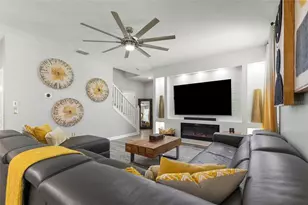 10231 Count Fleet Dr, Ruskin, FL 33573 - Photo 25