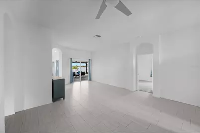 1548 Mira Lago Circle, Ruskin, FL 33570 - Photo 13